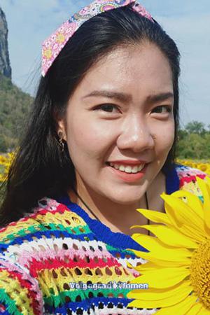 197424 - Amornrat (Earn) Age: 22 - Thailand