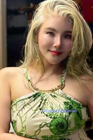 228011 - Xiuhua Age: 45 - China